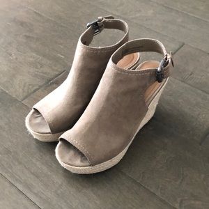 Universal Thread Wedges